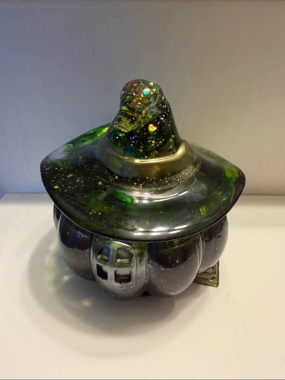 Handmade Resin  Pumpkin House Decorative Jar - Picture 2 of 5